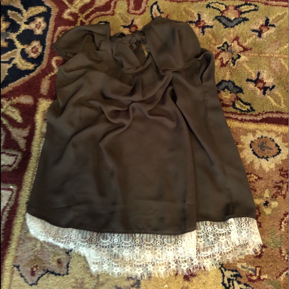 Lauren Conrad blouse size large ties in back